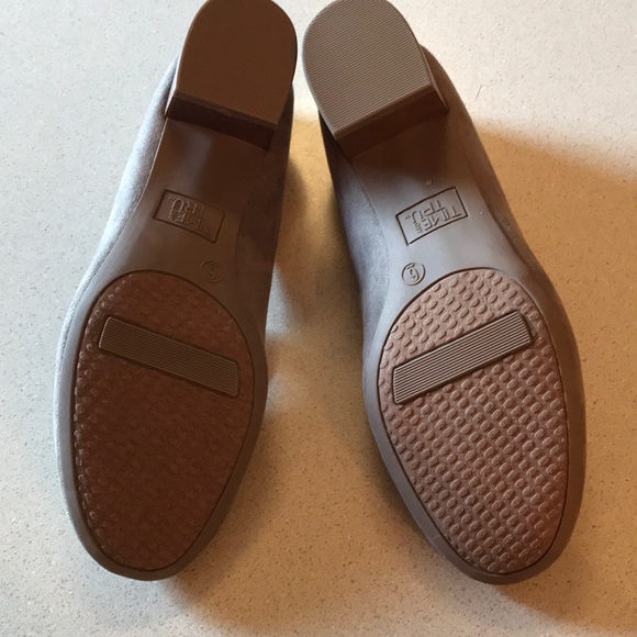 Time and Tru Shoes - Picture 5 of 6